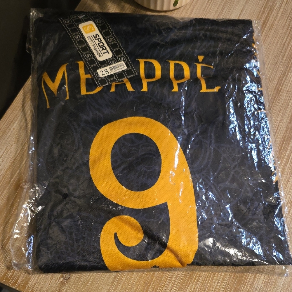 NWT Kylian Mbappe # 9 Dragon Set